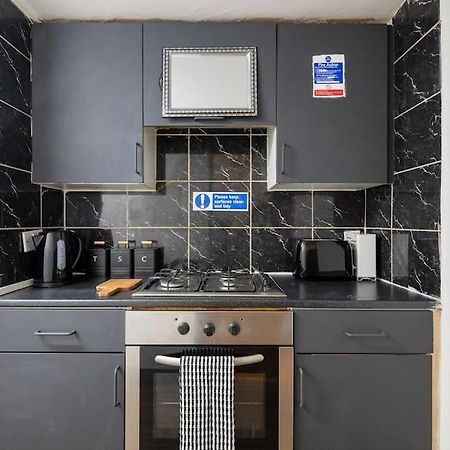 לונדון 2A - Bright & Airy 2 Bed Flat - 20 Mins To Central מראה חיצוני תמונה